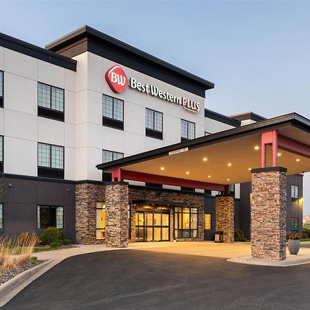 Best Western Plus New Richmond Inn & Suites Екстериор снимка