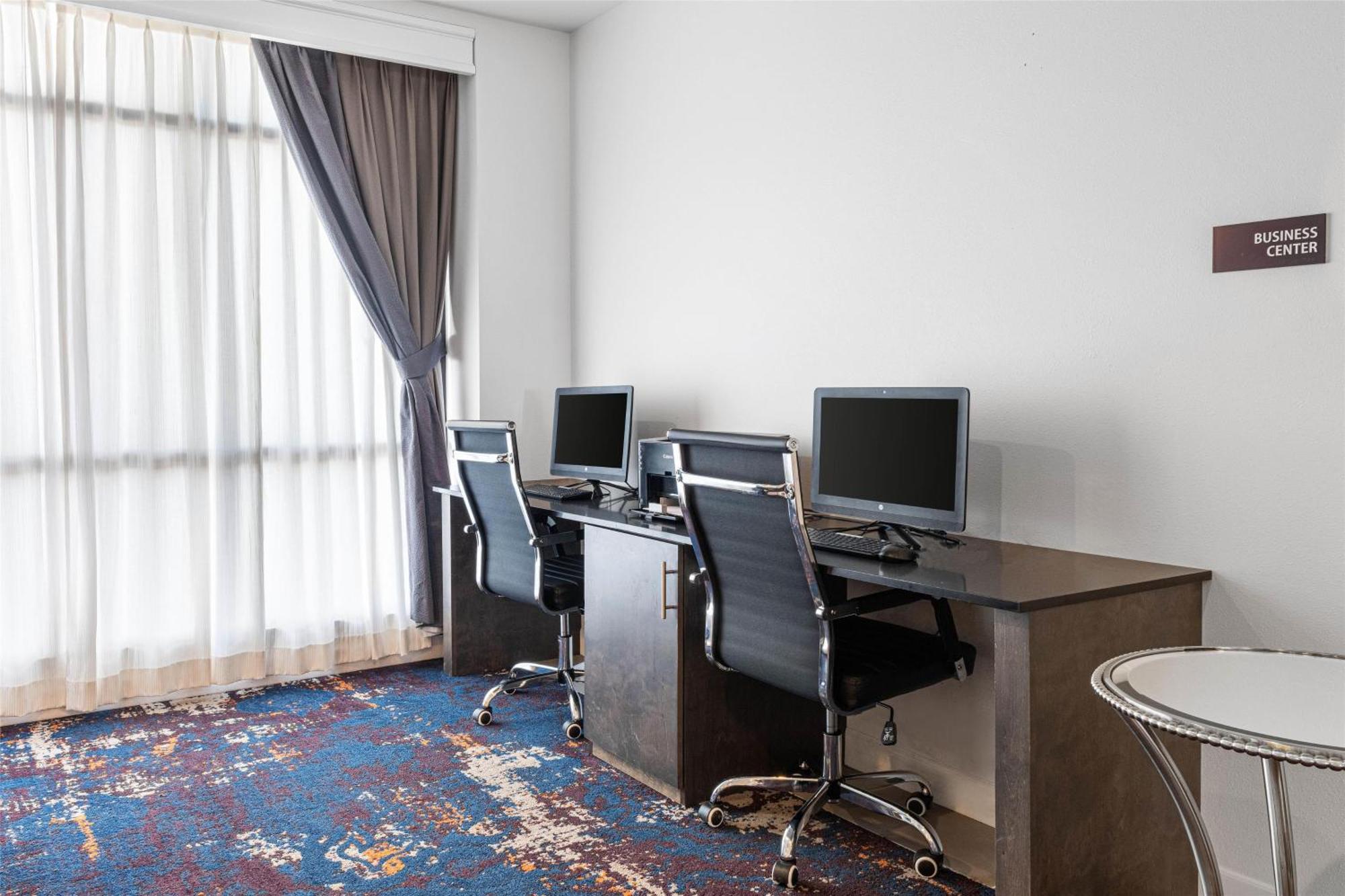 Best Western Plus New Richmond Inn & Suites Екстериор снимка